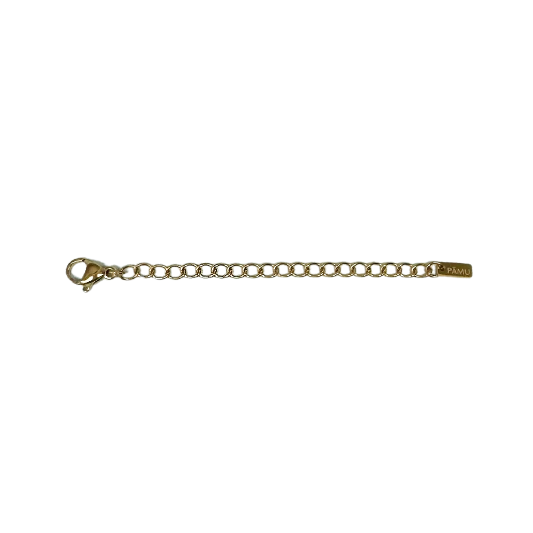 Our 6cm necklace extender is the perfect solution to enhance the versatility of your favorite necklaces! This dainty extender seamlessly integrates into your jewelry
