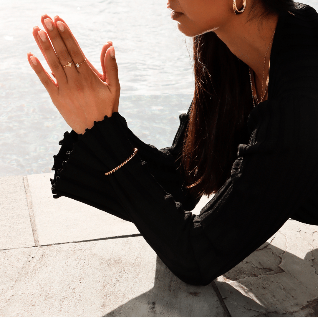 Introducing "Twiggy," our Twisted Rope Design Delicate Cuff Bracelet. This exquisite piece takes its inspiration from nature's delicate beauty, combining a twisted r