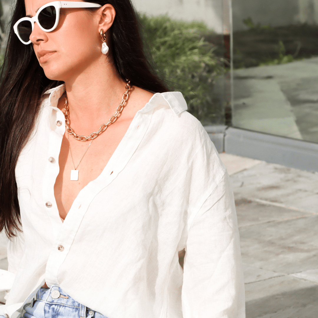 Our Cece necklace is a boasts a bold and striking design that exudes confidence and style. This eye-catching necklace is designed to elevate your look and become the