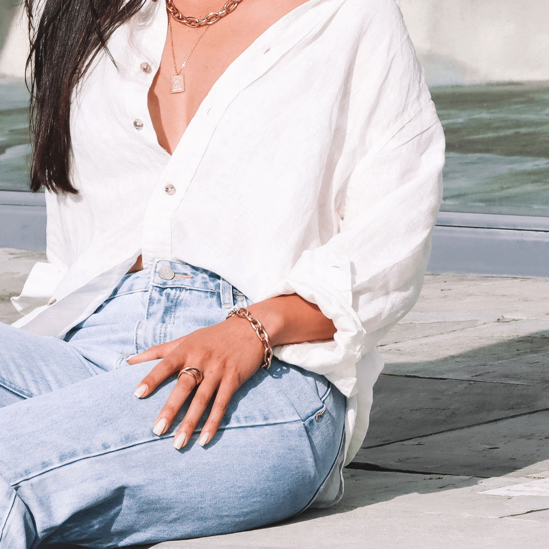 Our Cece bracelet  is such a versatile piece that can be worn for any occasion.
Wear yours solo or stacked with some of our other styles.
Featuring chunky chain link